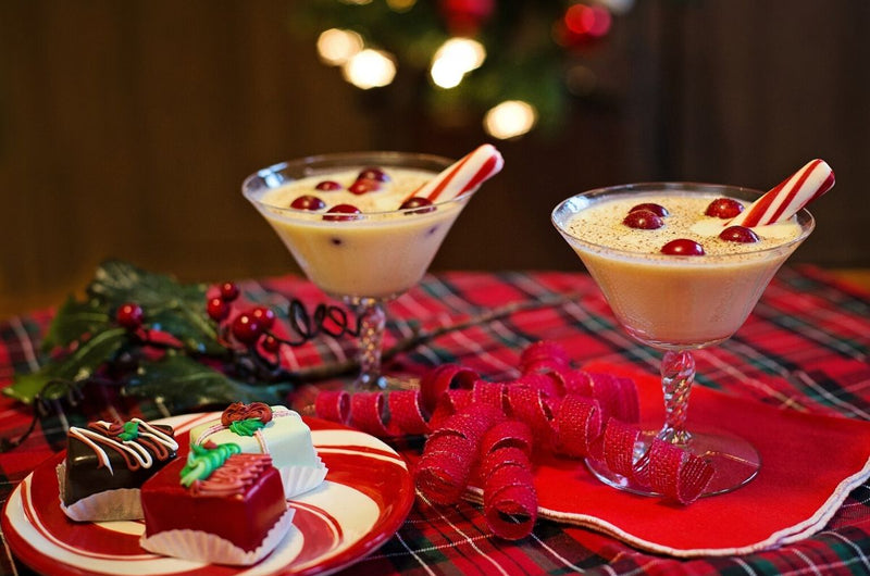Our Fave Christmas Cocktails for Seasonal Party Style
