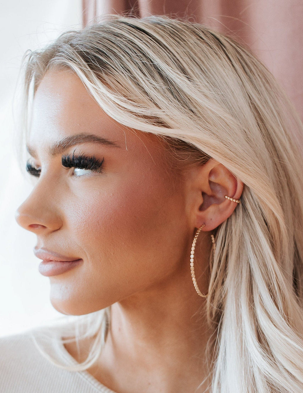 Large Cora Hoops