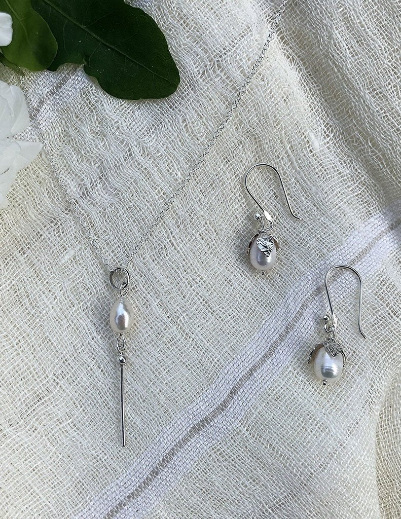 Freshwater Pearl Bar Necklace