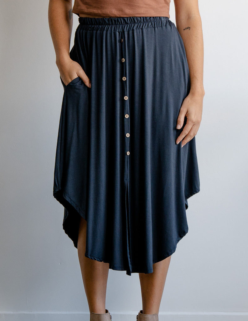 gwendolyn-midi-skirt-graphite-