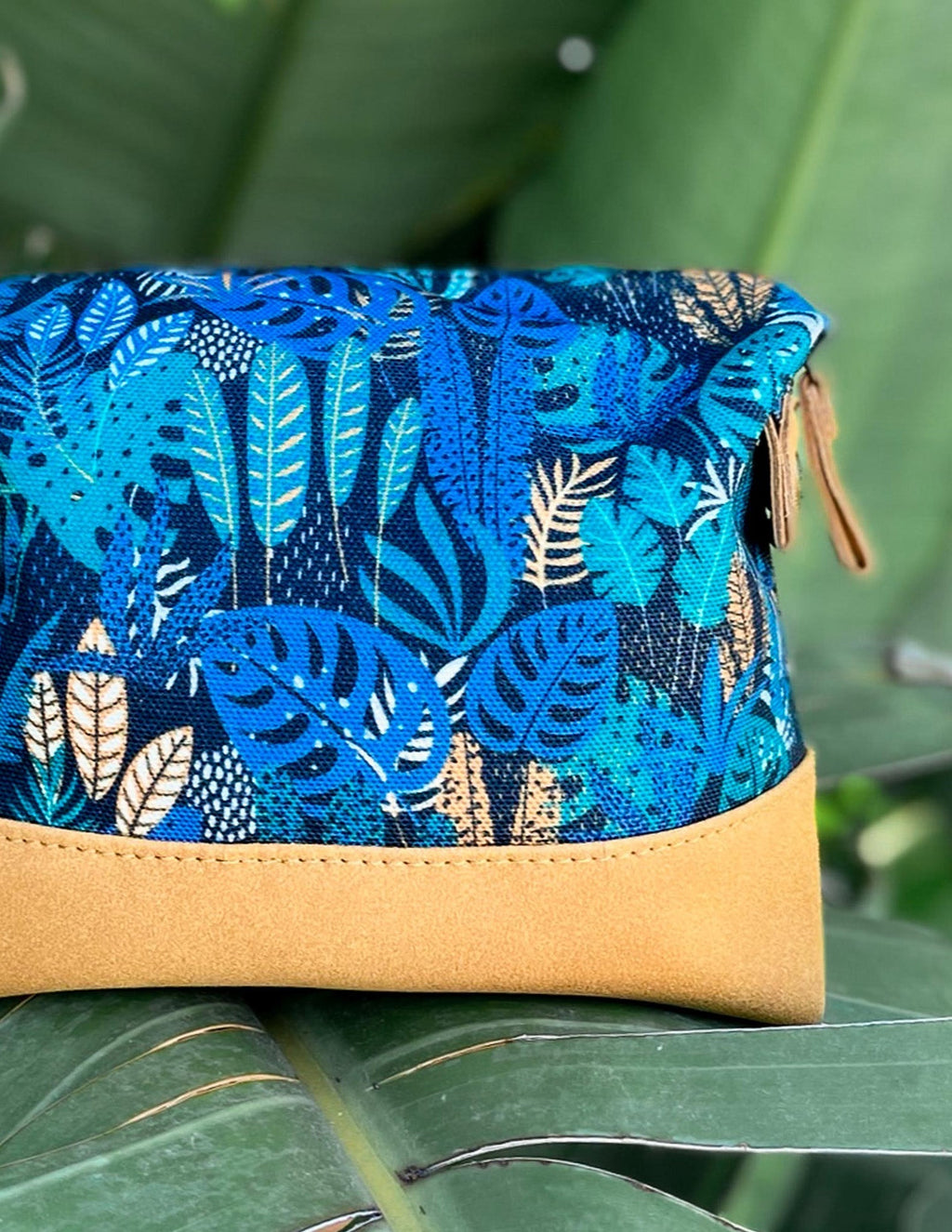 Travel Buddy Dopp Kit