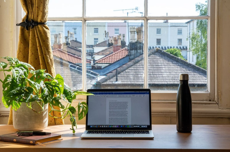 7 Must Have Wall Desks for Working at Home