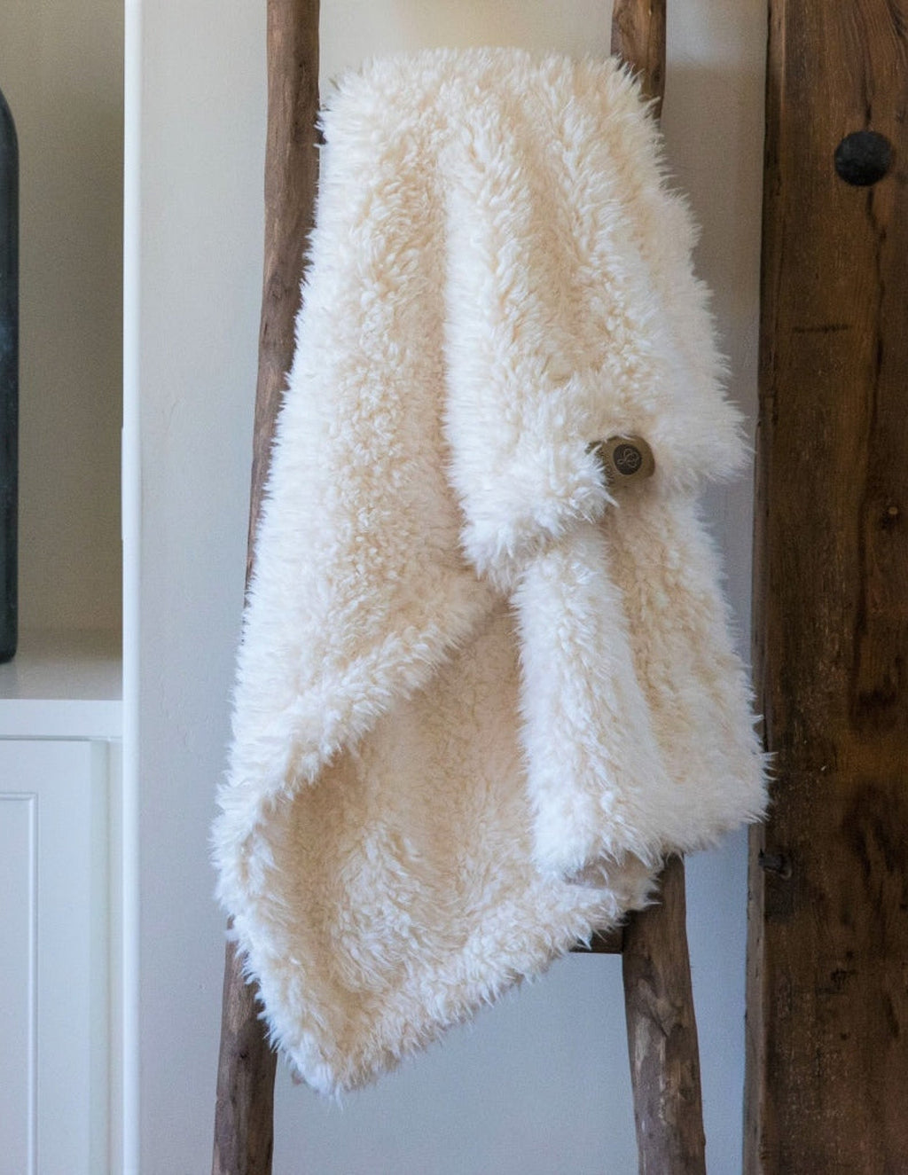 ANGEL PLUSH BLANKET | LITTLE - WHISPER WHITE