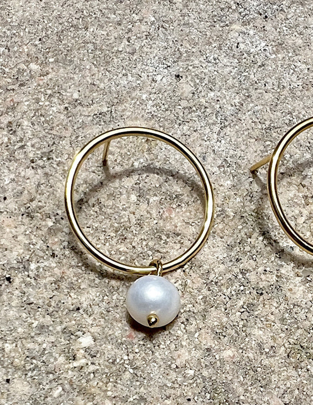 Circle Freshwater Pearl Earrings