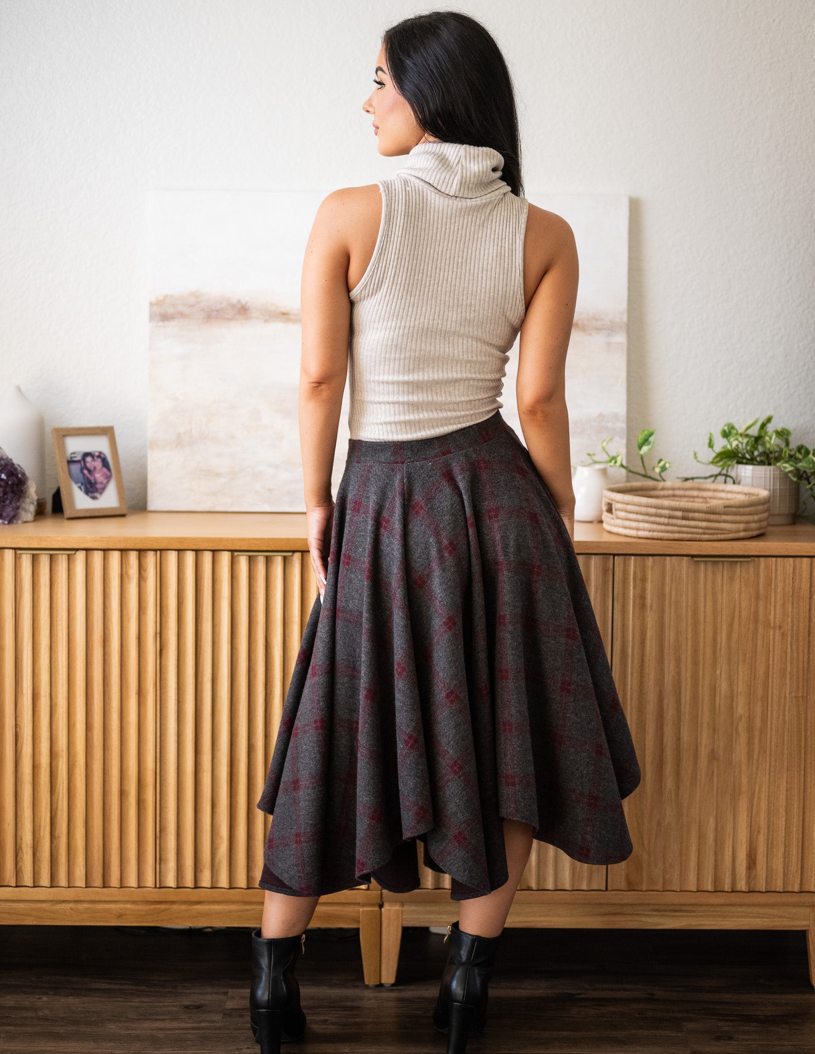 Ellie Midi Skirt – Sozy