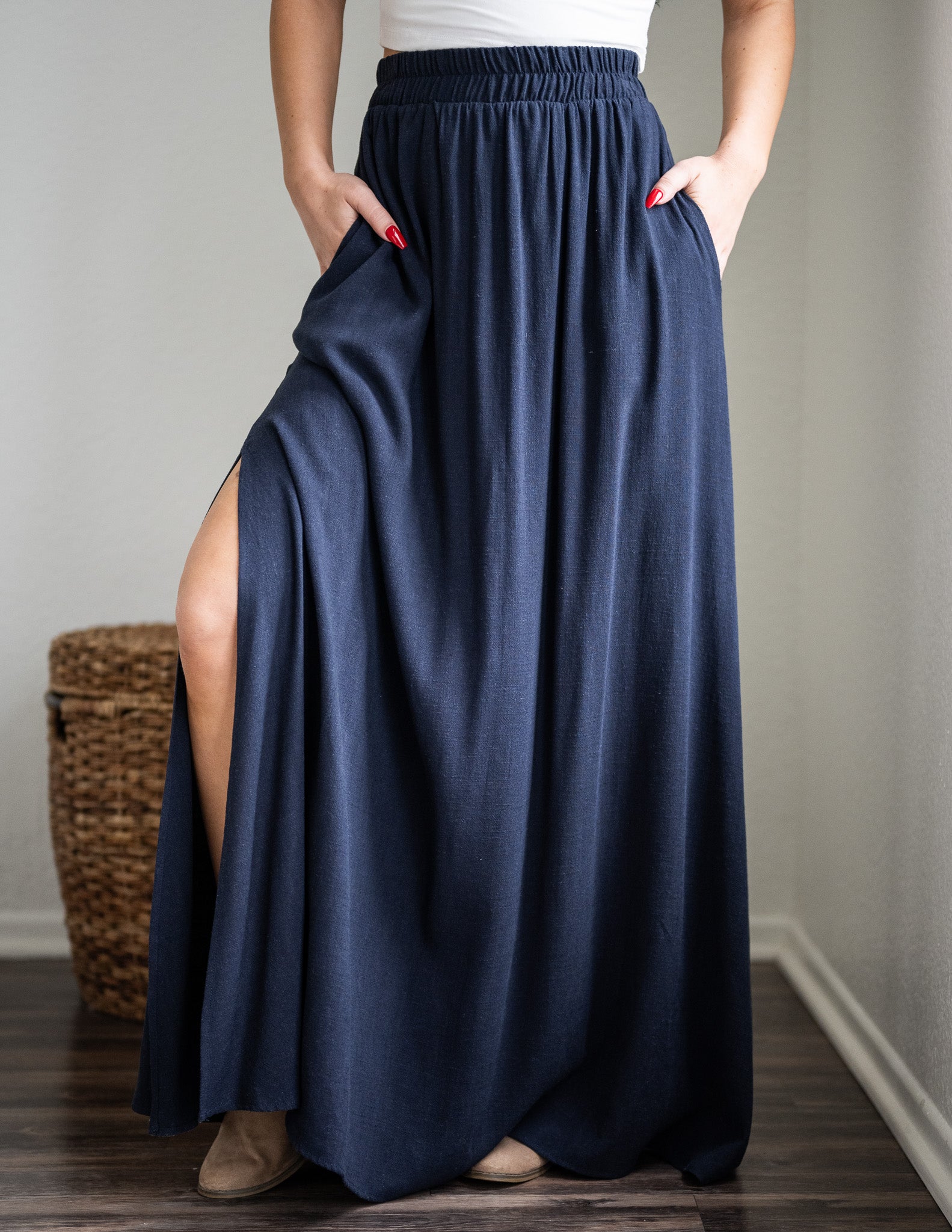linen-haven-maxi-skirt-navy-xs