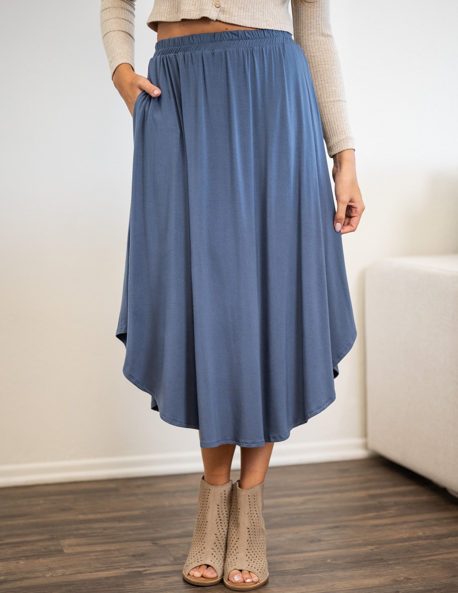 スカート VIVIANO Tiered Skirt Navy Black VIVIANO / Tiered Skirt / Navy x Black | ふぁいん