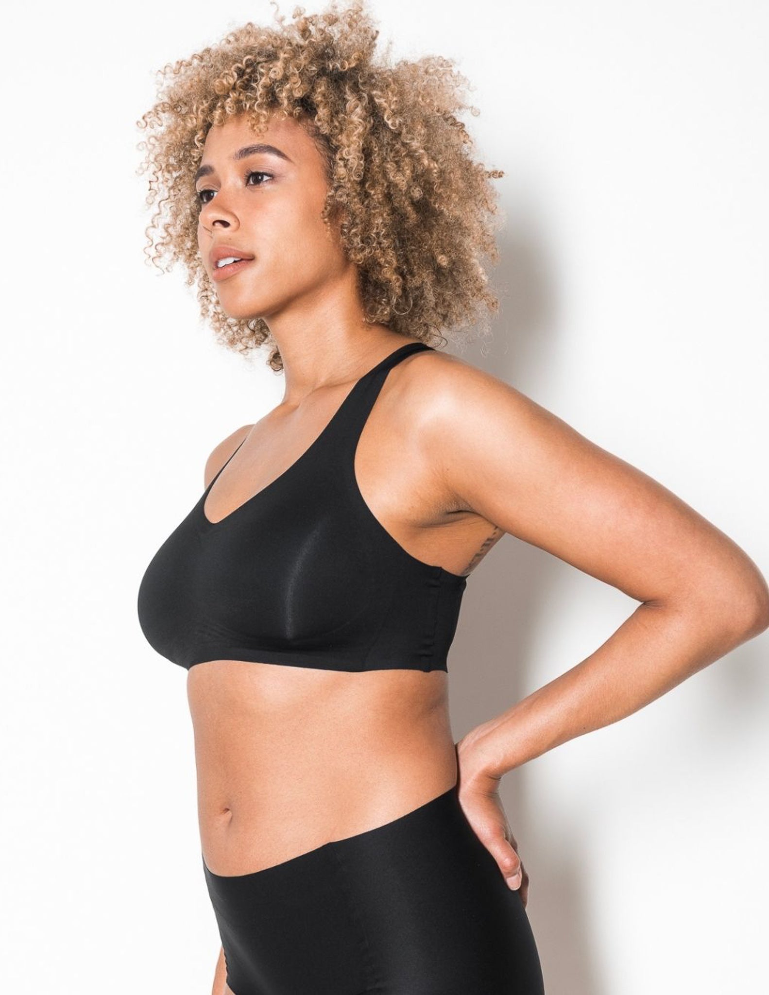 Second skin sales sports bra